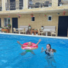 https://cdn.worldota.net/t/100x100/hotel_review/84/7d/847dce2542677854a695405774f467dd8295ec2b.JPEG