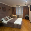 https://cdn.worldota.net/t/{size}/hotel_review/85/8e/858e245caedd390702479ebc07e98d23ae658a10.JPEG