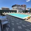 https://cdn.worldota.net/t/100x100/hotel_review/89/4c/894c8d885f2fee7850ff22d8a436a0e08307ac1f.JPEG