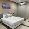 https://cdn.worldota.net/t/100x100/hotel_review/8a/5f/8a5fd1dee06f1c993e05bebae58f04f42abd53c6.JPEG