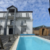 https://cdn.worldota.net/t/100x100/hotel_review/8c/9c/8c9c365de48408e9550ba5e15690455fbda361ce.JPEG
