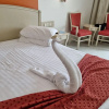 https://cdn.worldota.net/t/100x100/hotel_review/8d/d6/8dd6b95418ba6f0814d963c9346d76cea483096e.JPEG