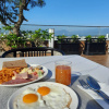https://cdn.worldota.net/t/{size}/hotel_review/90/91/90919228a52bbfd999ab3863a3b76eb3583abfda.JPEG
