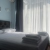 https://cdn.worldota.net/t/{size}/hotel_review/92/c5/92c5d518096af6502e338fc7ab8610f418d005b4.JPEG