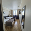 https://cdn.worldota.net/t/100x100/hotel_review/9b/9a/9b9ae5a4edec335af3b3881b1b6a9f0017795b9a.JPEG
