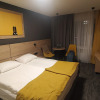 https://cdn.worldota.net/t/{size}/hotel_review/a3/93/a3934c65f42ce03e7d3d98c17904b4fc2d0691e9.JPEG