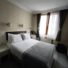 https://cdn.worldota.net/t/100x100/hotel_review/a7/21/a721bacf5475f3970bc0d121e60b3706af14c1ad.JPEG