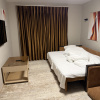 https://cdn.worldota.net/t/100x100/hotel_review/aa/06/aa06ecf10decad493cd28c3da0f7367f1d5eb8dc.JPEG