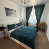 https://cdn.worldota.net/t/100x100/hotel_review/b2/ce/b2ce87957c8d46ba87a4a01277c55b7be7e57eaa.JPEG