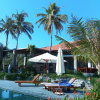 https://cdn.worldota.net/t/{size}/hotel_review/b3/85/b3851c8ea1ca4cce5f01c5f56d62e8a496424e7a.JPEG