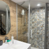 https://cdn.worldota.net/t/100x100/hotel_review/b7/02/b70234e242a16dbafe717bbb3d1e2284f02320bc.JPEG