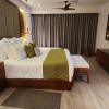 https://cdn.worldota.net/t/{size}/hotel_review/b8/3a/b83a7f4ffa594dd1605c4ea0f11dc7674270d5b7.jpeg