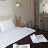 https://cdn.worldota.net/t/100x100/hotel_review/bf/09/bf09810b1da8b36c33ccf9fa7c181edffa509153.JPEG