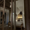 https://cdn.worldota.net/t/{size}/hotel_review/c9/f4/c9f4479feae1880b30d6165d3eef8fde6082e4ba.JPEG