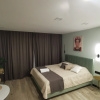 https://cdn.worldota.net/t/100x100/hotel_review/ce/0c/ce0ca008fa7b1e9d0ed3925d97a50158b7b3d201.JPEG