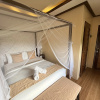https://cdn.worldota.net/t/{size}/hotel_review/d1/fc/d1fc6a9c06ea9f704211168b09dd73e9decee26e.JPEG