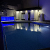 https://cdn.worldota.net/t/100x100/hotel_review/db/da/dbda621a0c2ce2a3d8cbf72adf4a7b67db7af3e0.JPEG
