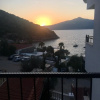 https://cdn.worldota.net/t/{size}/hotel_review/dc/18/dc184d2e62057e9dab51f721a7fe4dac4fcee6ee.JPEG
