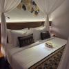 https://cdn.worldota.net/t/100x100/hotel_review/dc/38/dc3845ea61bf50784dc2ae78d6fc1eb257cdde38.JPEG