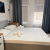 https://cdn.worldota.net/t/{size}/hotel_review/de/87/de87afdd2cb6562ae061cf04d5e364ccfdb8834f.JPEG
