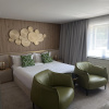 https://cdn.worldota.net/t/100x100/hotel_review/e0/77/e0772786bd81172492b8d3f60773b1c0c358e9b5.JPEG