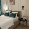 https://cdn.worldota.net/t/100x100/hotel_review/e4/a3/e4a3354affd72eafacc0fec140bf1098cad915bb.JPEG