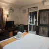 https://cdn.worldota.net/t/{size}/hotel_review/e5/c3/e5c3b23bf5d202161f8e7aeafdf07b0ea49e9e6e.JPEG