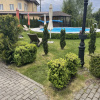 https://cdn.worldota.net/t/{size}/hotel_review/ea/60/ea60adcd19979222063fe19d7593b67382ea9177.JPEG