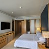 https://cdn.worldota.net/t/{size}/hotel_review/ec/0d/ec0d3165c7b84ebca12b8fbee740bf5a0424003c.JPEG