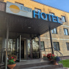 https://cdn.worldota.net/t/{size}/hotel_review/ef/1e/ef1e07ef0e90424ab371d53dec577589e86bc12d.JPEG