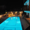 https://cdn.worldota.net/t/100x100/hotel_review/ef/a2/efa27a79b0b67d88d09e2d81c039fc0c6154b6c7.JPEG