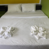 https://cdn.worldota.net/t/{size}/hotel_review/f6/34/f6342b94683f63a21ddd9040ace3d4a3b8afa1e5.JPEG