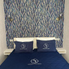 https://cdn.worldota.net/t/{size}/hotel_review/f9/5c/f95c276e1d22ff42b8c1fae0b0dad956cd69a581.JPEG