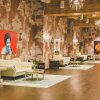 Отель Whitney Peak Hotel Reno, Tapestry Collection by Hilton в Рино