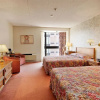 Отель Ramada Coral Inn, фото 3