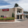 Отель TravelStar Inn & Suites, фото 1