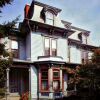 Отель Elmira's Painted Lady Bed & Breakfast, фото 1