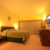 Отель The Monarch Hotel, фото 2
