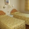 Отель Devoncourt Hotel, фото 1