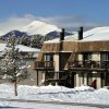 Отель Meadow Ridge Resort by Alpine Resort Properties во Фрейзере