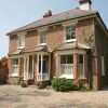 Отель The Gatwick Grove Guest House, фото 10