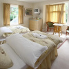 Отель The Gatwick Grove Guest House, фото 1