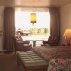 Отель Sportsman Lodge, фото 3