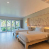 Отель The Hotspring Beach Resort & Spa, фото 2