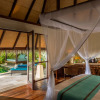Отель Four Seasons Resort Maldives at Kuda Huraa, фото 3