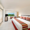 Отель Oasis Palm Hotel, фото 2