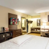 Отель Red Roof Inn PLUS+ Mt Pleasant - Patriots Point, фото 10