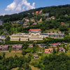 Отель Le Mirador Resort & Spa в Шардоне