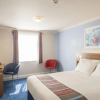 Отель Travelodge London Southgate, фото 2