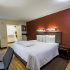 Отель Red Roof Inn PLUS+ Mt Pleasant - Patriots Point, фото 22
